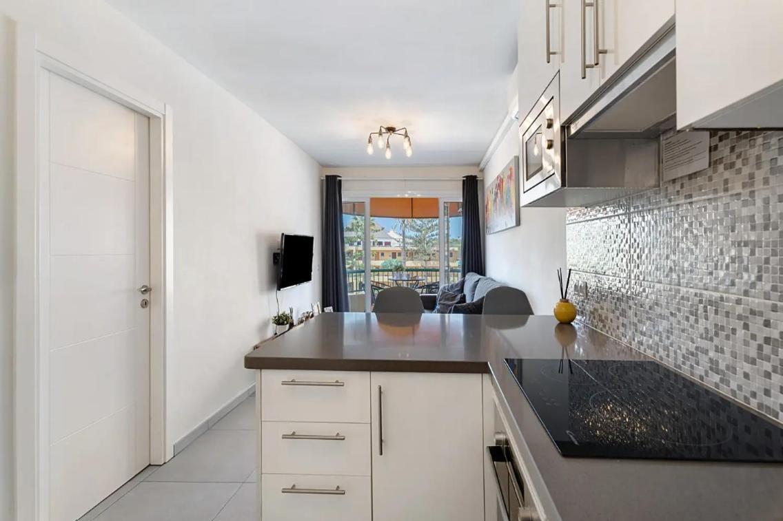 Apartamento De Lujo En Torre Del Sol, Playa De Las Americas อาโรนา ภายนอก รูปภาพ
