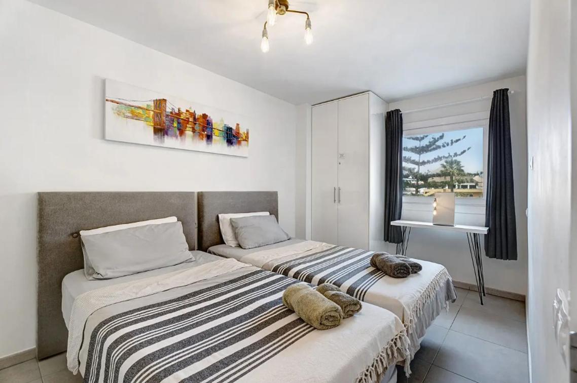 Apartamento De Lujo En Torre Del Sol, Playa De Las Americas อาโรนา ภายนอก รูปภาพ